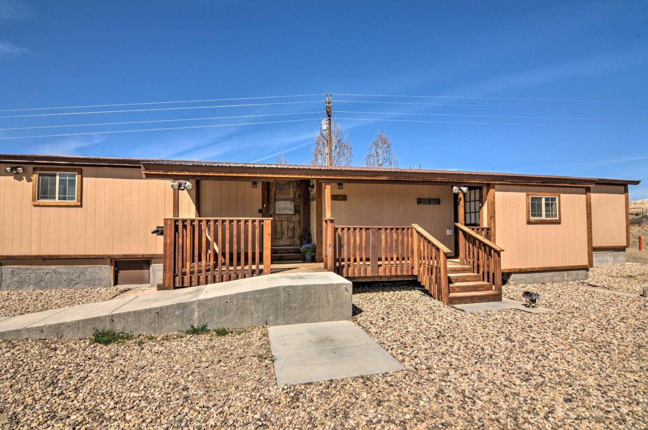 Cozy Home With Canyon Views 2 Mi To Grand Staircase Henrieville Экстерьер фото